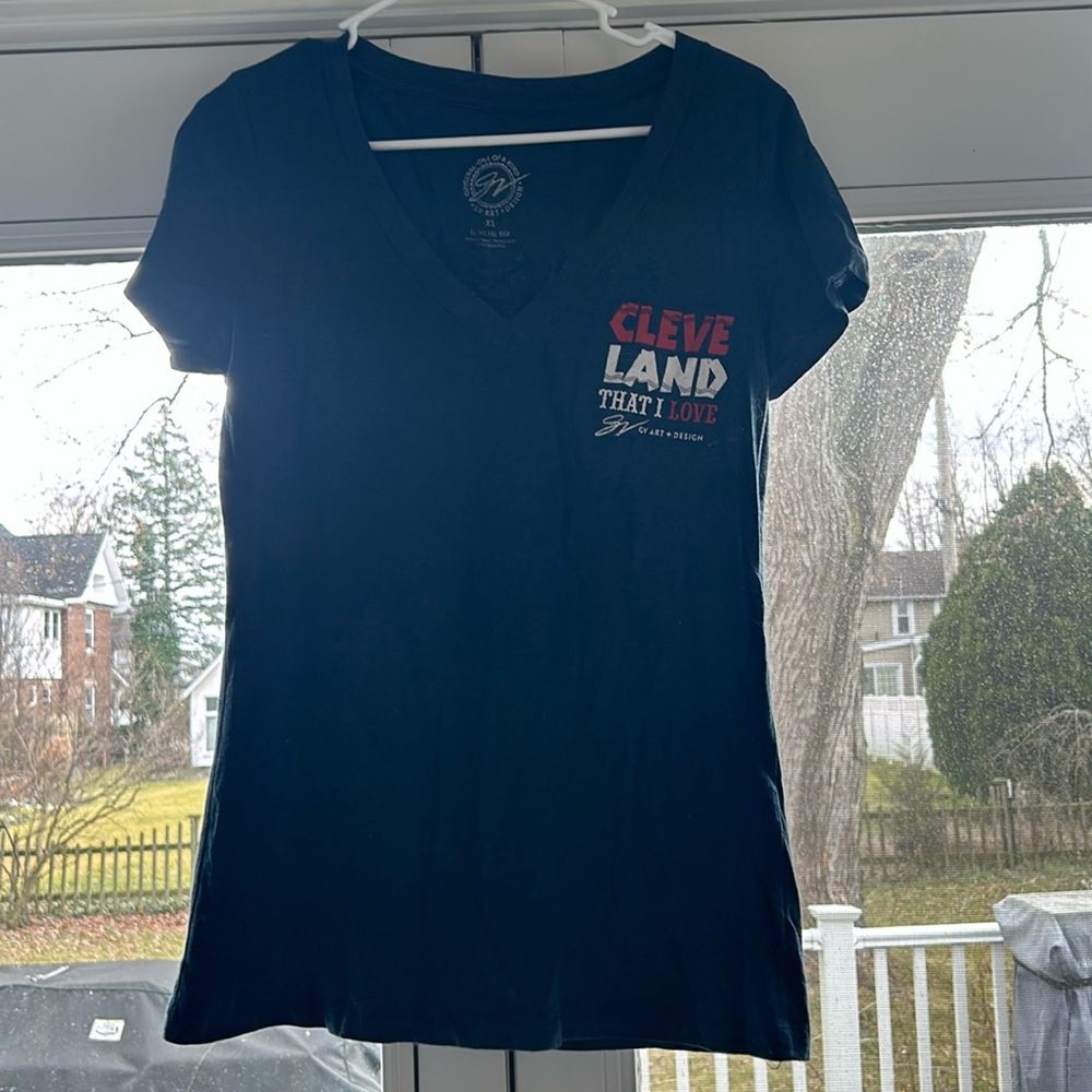 Cleveland T-shirt size xlarge